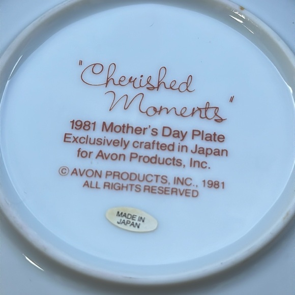 ๐Vintage AVON 1981 Motherโs Day Plate Cherished Moments Exclusively From Japan - Picture 8 of 9